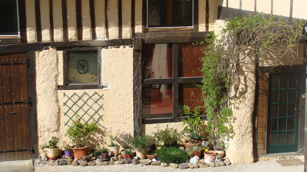 Gite Du Paradis Vieuzos Luaran gambar